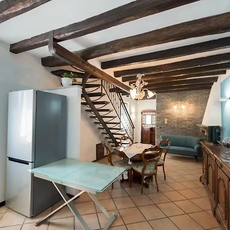 Domus Del Teatro Apartment