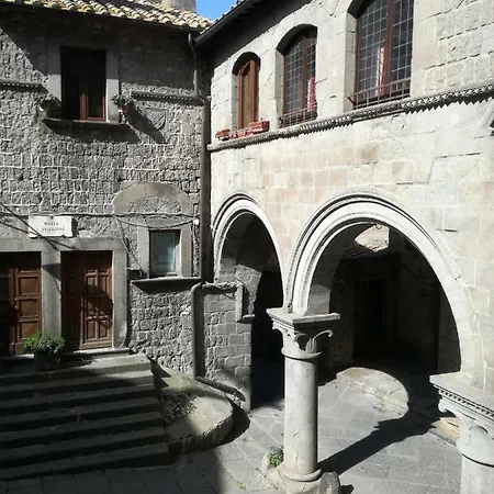 Domus Del Teatro *